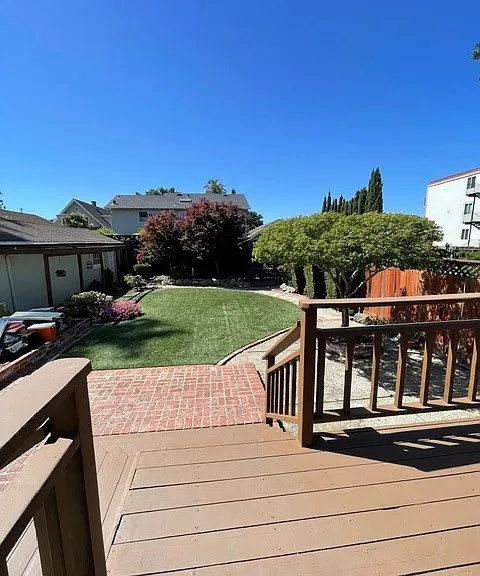 237 Grand Blvd — Photo 24