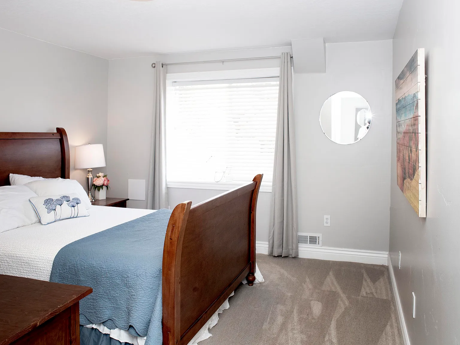 1 bed, 2000 sqft, $700 — Photo 4