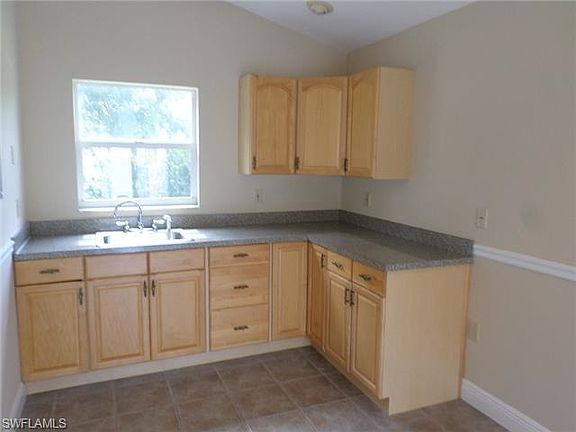 3rd image of 3886 Hidden Acres Cir S