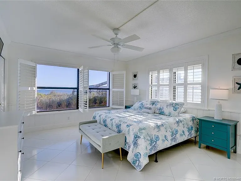 1289 NE Ocean Blvd #4 — Photo 14