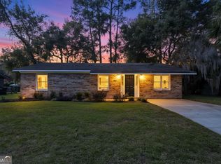 11 Ossabaw Rd, Savannah, GA 31410