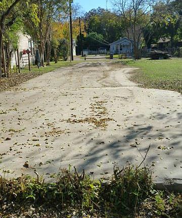 4th image of 1311 Cantrell Dr