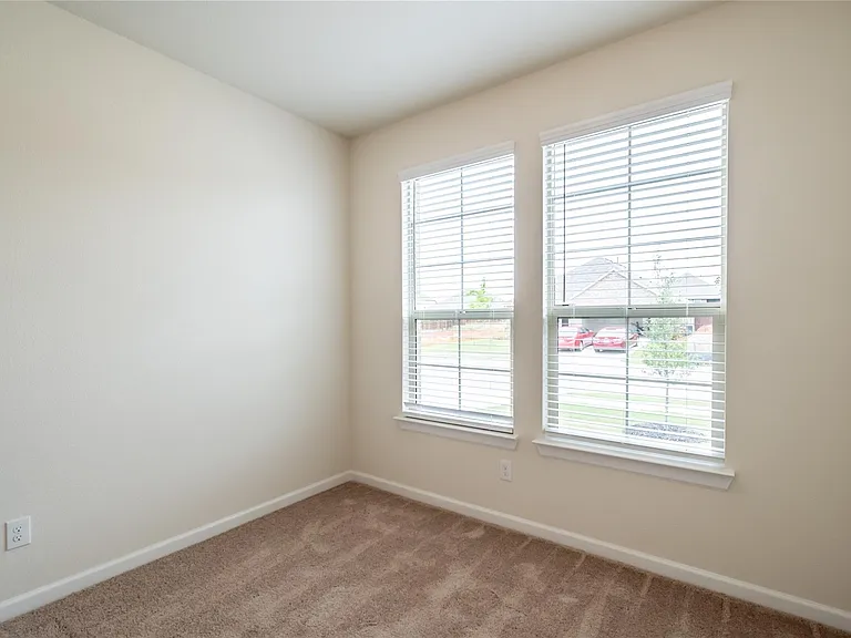417 Vawter Dr — Photo 5