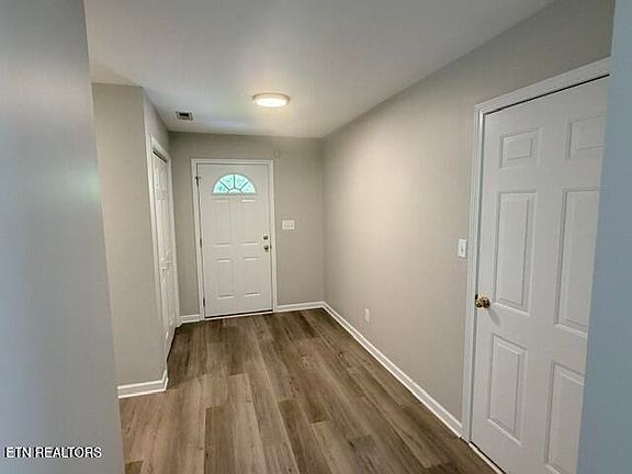 2nd image of 943 Spring Park Rd