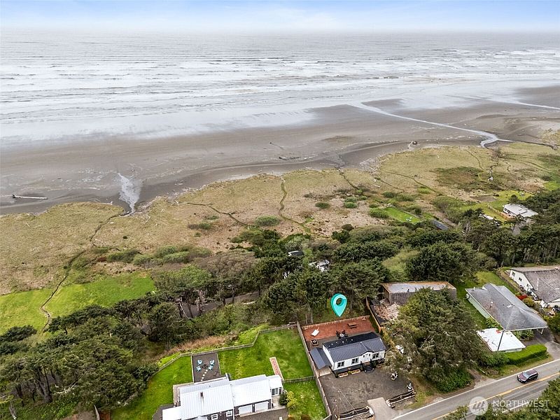 2nd image of 4726 Beach Lane