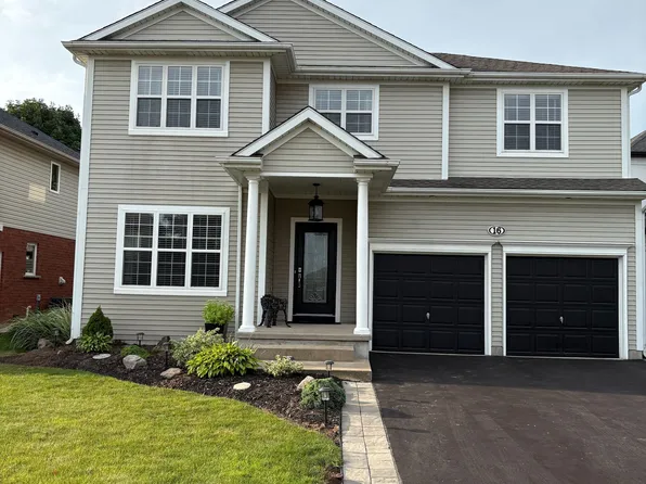 16 Maracay Way, Saint Catharines, ON L2W 1C5