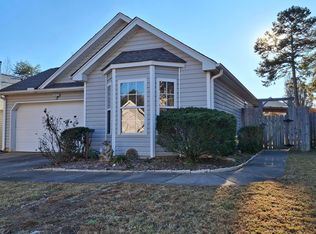518 Glenlea Ln, Greenville, SC 29617