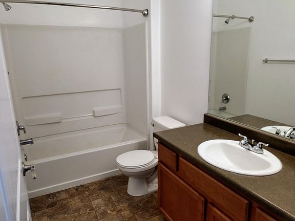 5th image of 103 W Springview Dr #311
