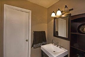2nd image of 1417 Leicester St