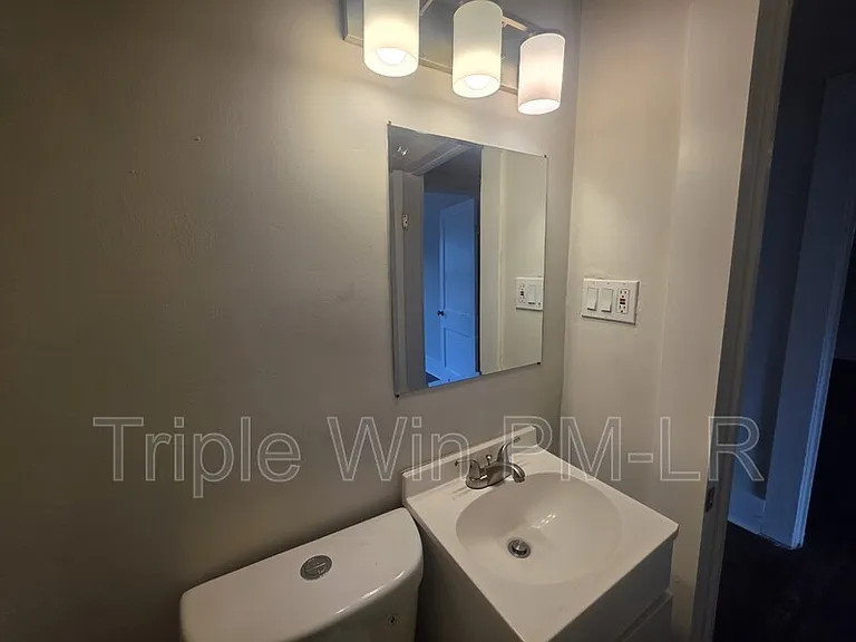 609 N Morrill St — Photo 31