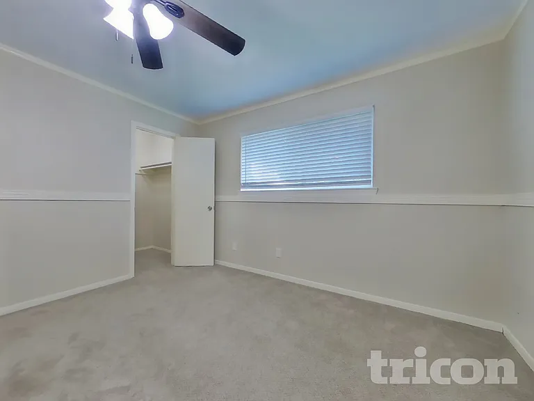 2706 King James Ct — Photo 6