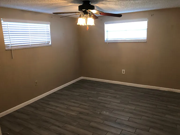351 S Florida Ave — Photo 17