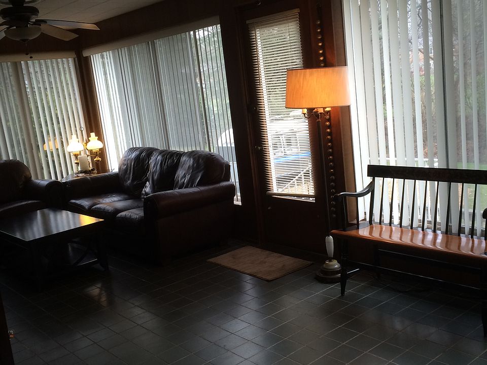 1st image of 1349 Thomwood Dr