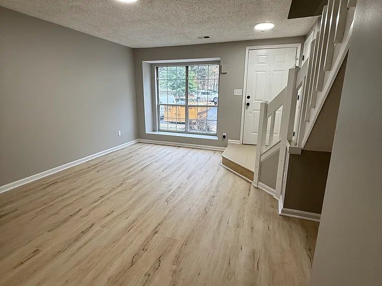 6472 Windsor Gate Ln — Photo 16