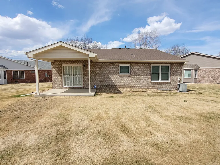 9214 Winona Ct — Photo 4