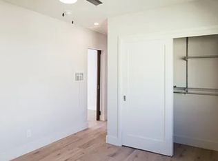 821 Manhattan Ave APT 2, Hermosa Beach, CA 90254