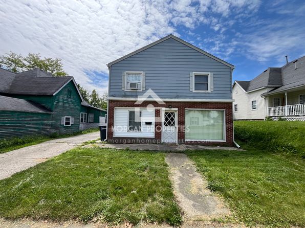 1301 Main St