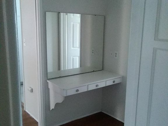 4th image of 30 N Alboni Place Bonito Ave #25-05