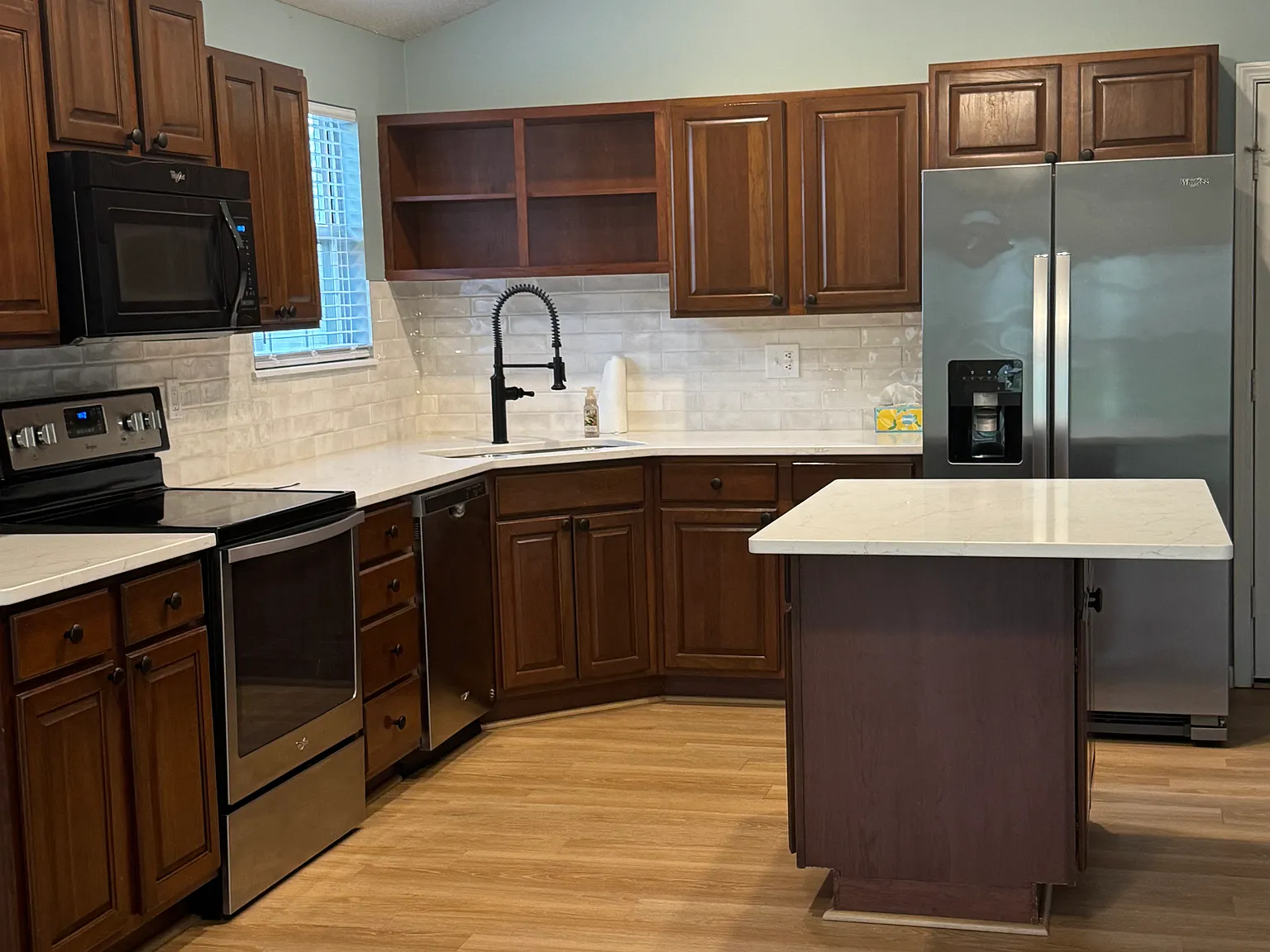 3 bed, 1495 sqft, $1,950 — Photo 3