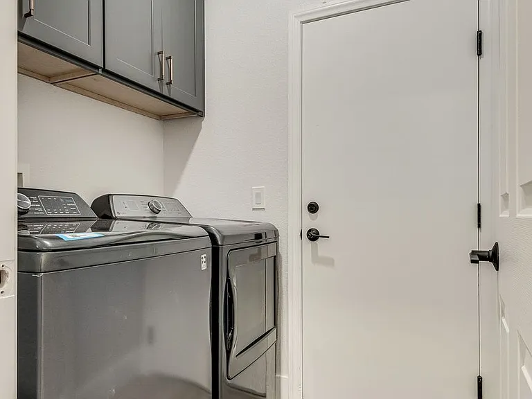 11086 Evvie Ln — Photo 14