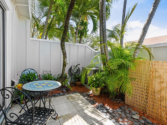 5th image of 6246 Riverwalk Ln Unit 4