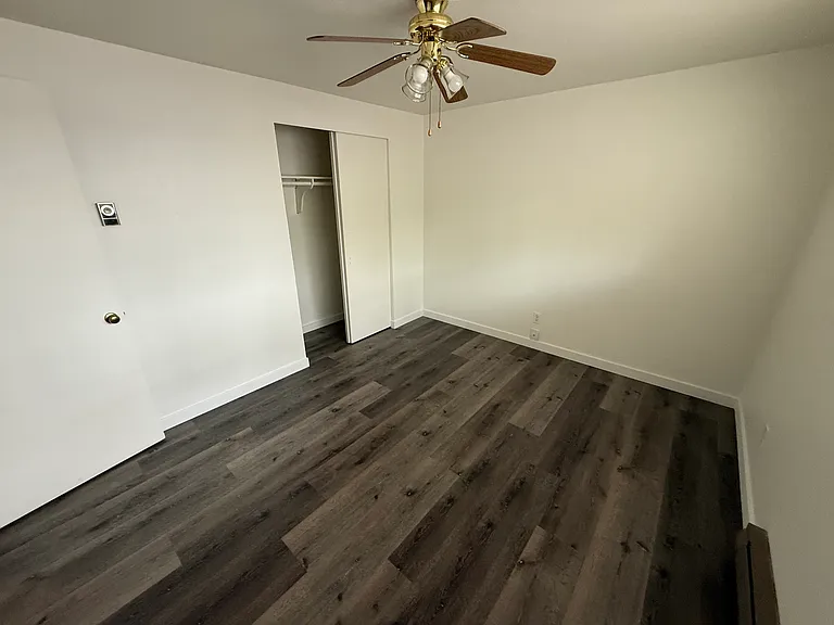 9667 Bridgeport Way SW #7 — Photo 5