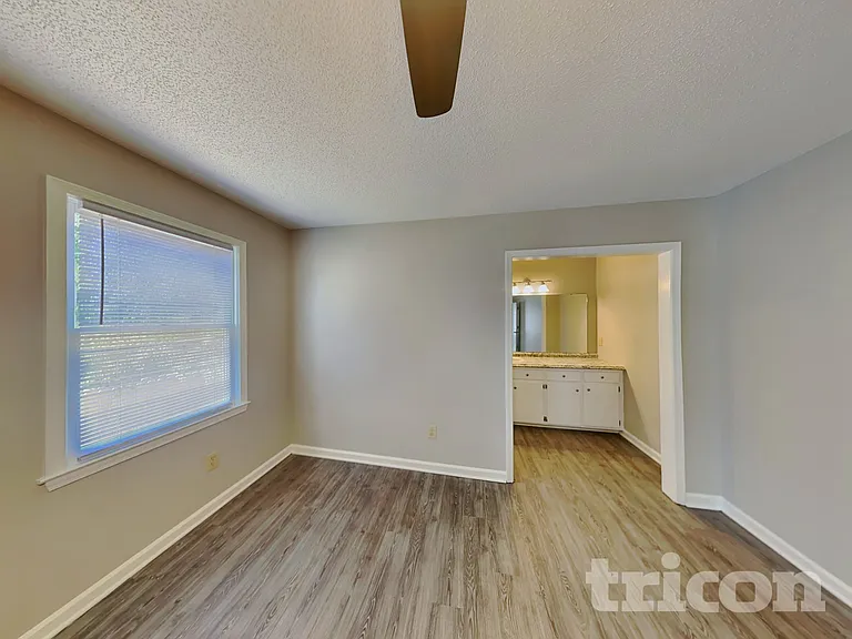 529 Ferncliffe Rd — Photo 7