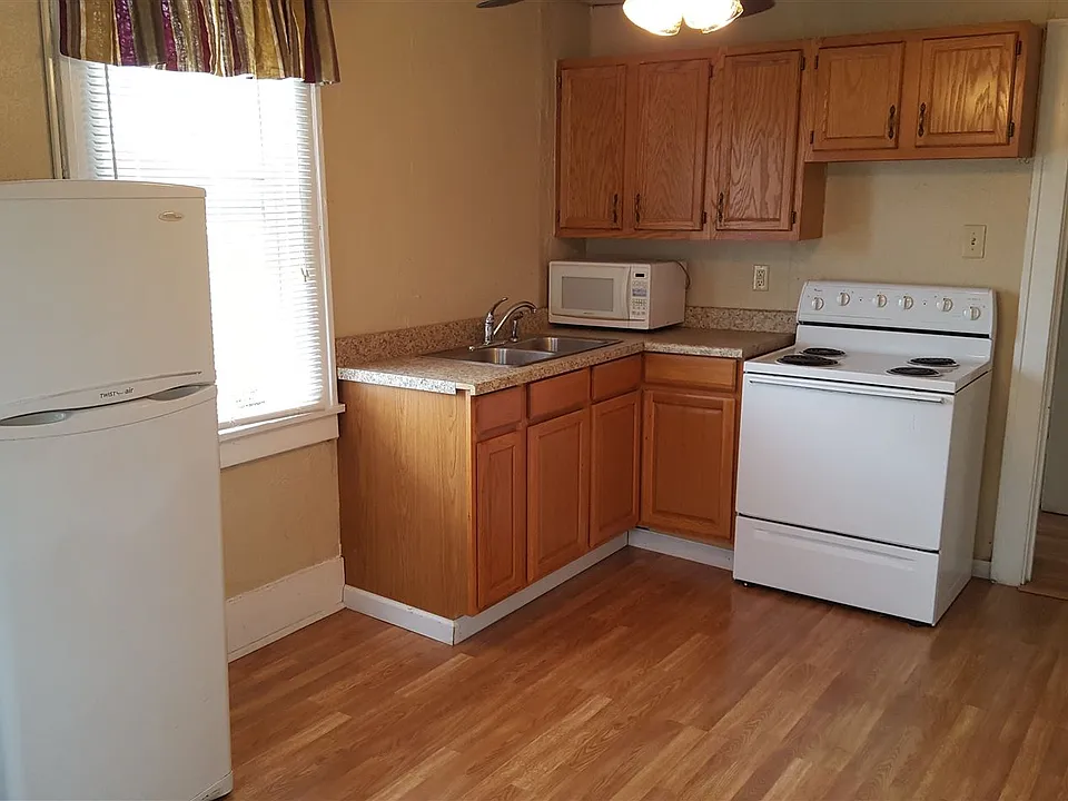 528 #2 kitchen