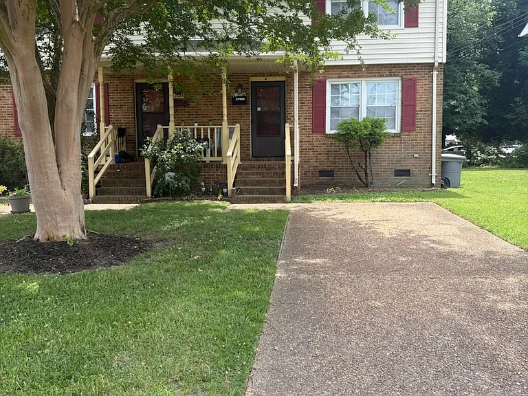 363 Grant Cir #B — Photo 1