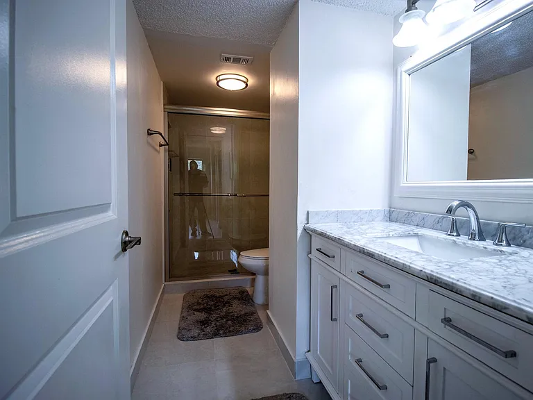 3810 NW 23rd Ct — Photo 20