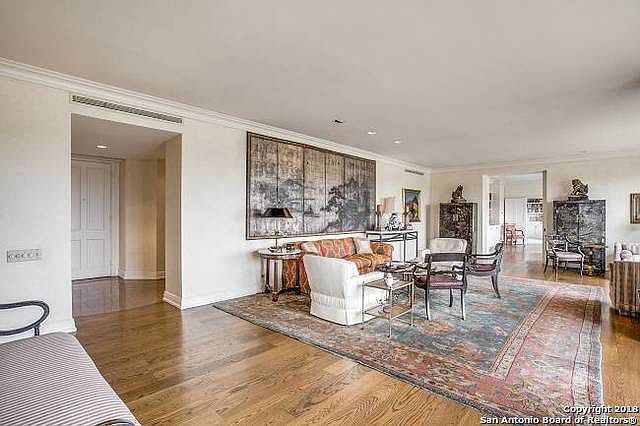 1st image of 4001 N New Braunfels Ave