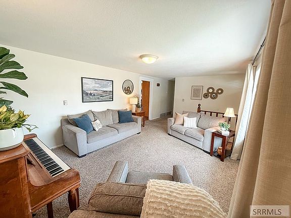 3rd image of 801 Jessie Pl