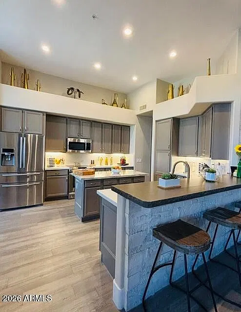 3 bed, 2.5 bath, 2541 sqft, $11,250 — Photo 4