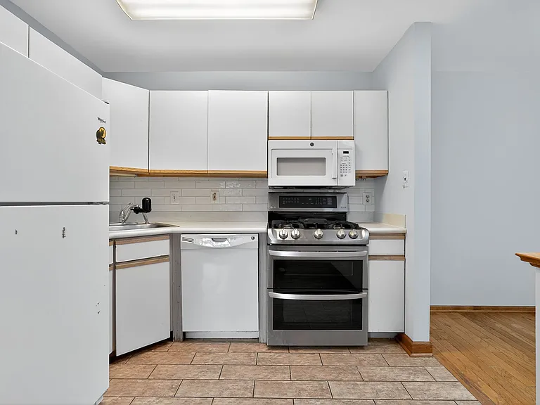 131 Chalkboard Ct — Photo 15
