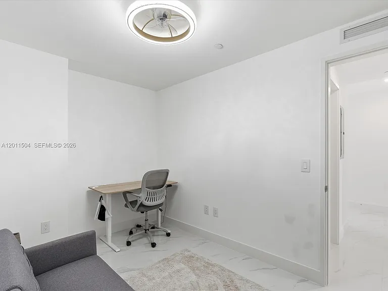 700 NE 24th St #4606 — Photo 31