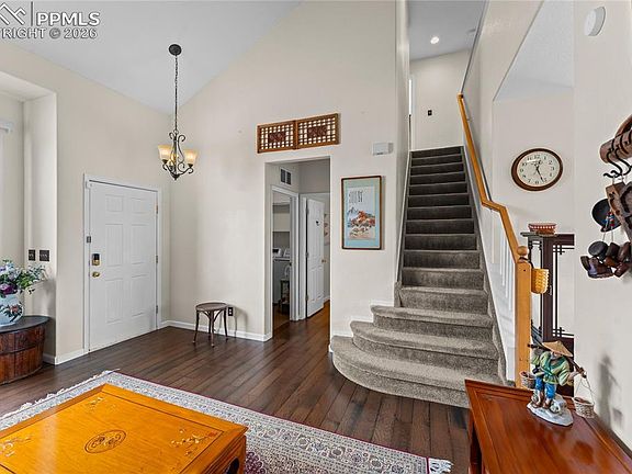 4th image of 4336 Round Hill Dr