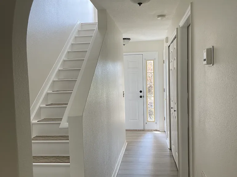 4083 Dover Terrace Dr — Photo 13