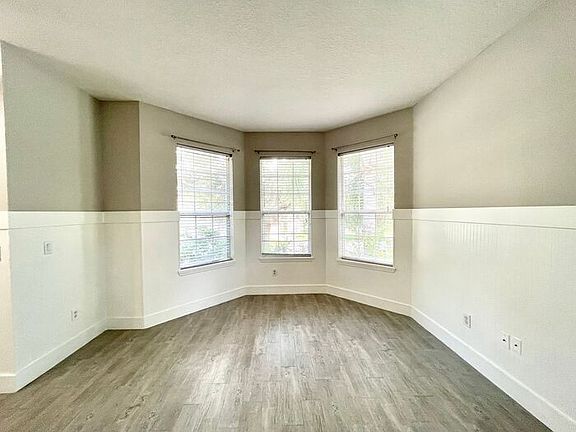 3rd image of 1419 Lawson Palm Ct