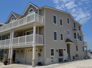 657 24th St, Avalon, NJ 08202