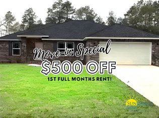 5802 Dogwood Dr E, Crestview, FL 32539