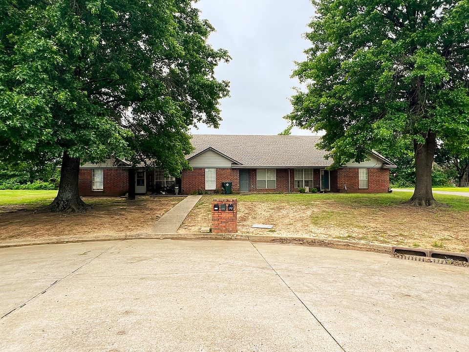 1st image of 1221 Jeannie Lane Ct