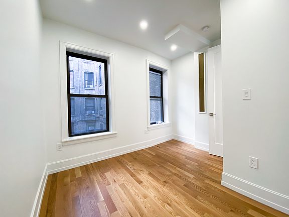 3rd image of 471 W 125th St #1B