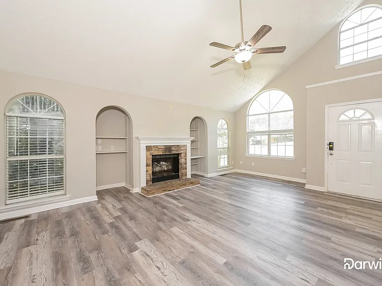 2896 Valley Ct — Photo 5