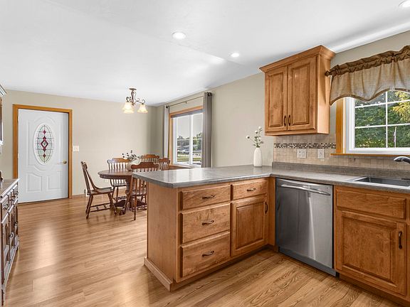 5th image of 4301 10th St