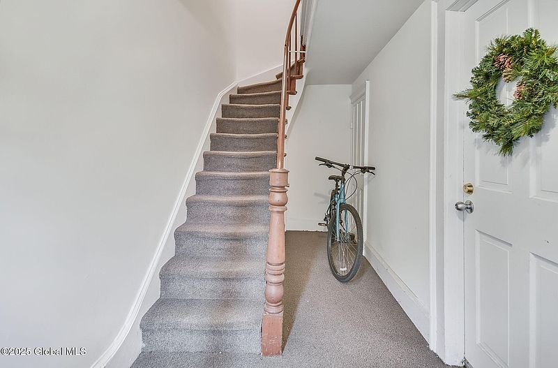 2nd image of 152 Jefferson Street