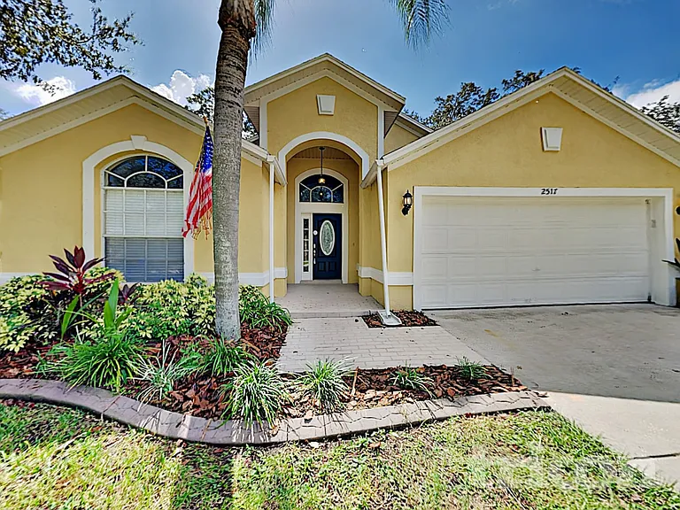 2517 Clareside Dr — Photo 23