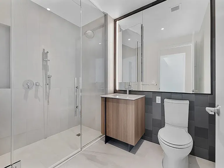 10 Bleecker St #3E — Photo 5