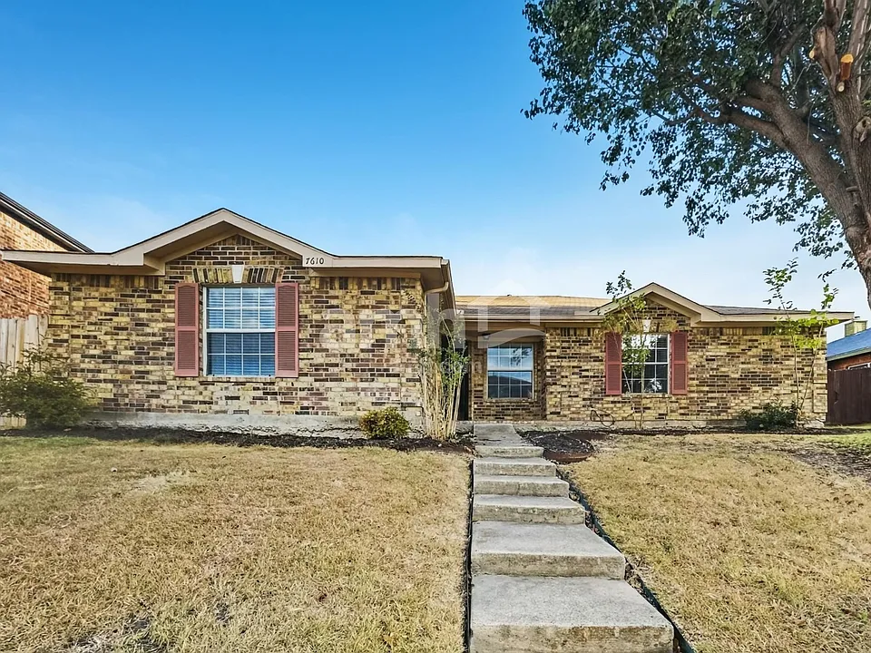 7610 Dockside Dr