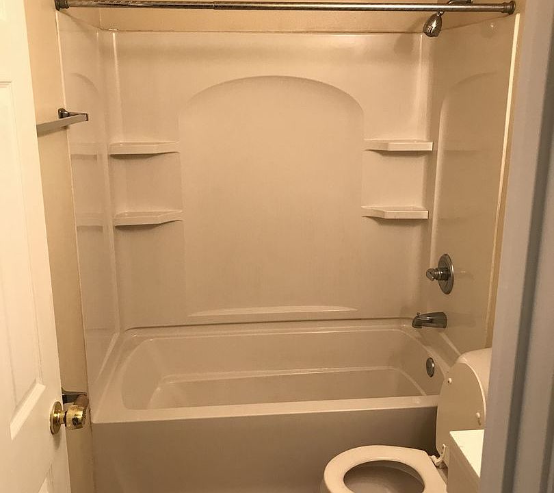 2nd image of 917 Titus Ave