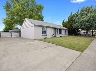 910 S Garfield St, Kennewick, WA 99336